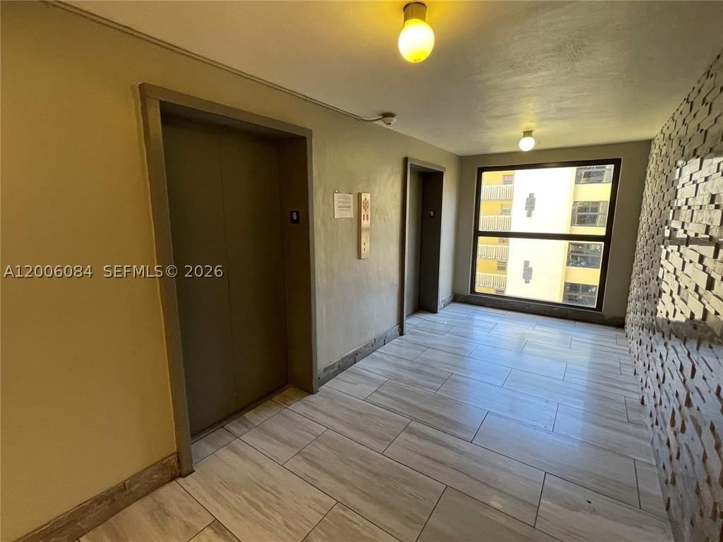 Real estate property located at 15600 7th Ave #709, Miami-dade, Parkway Towers Bldg 1, Miami, FL