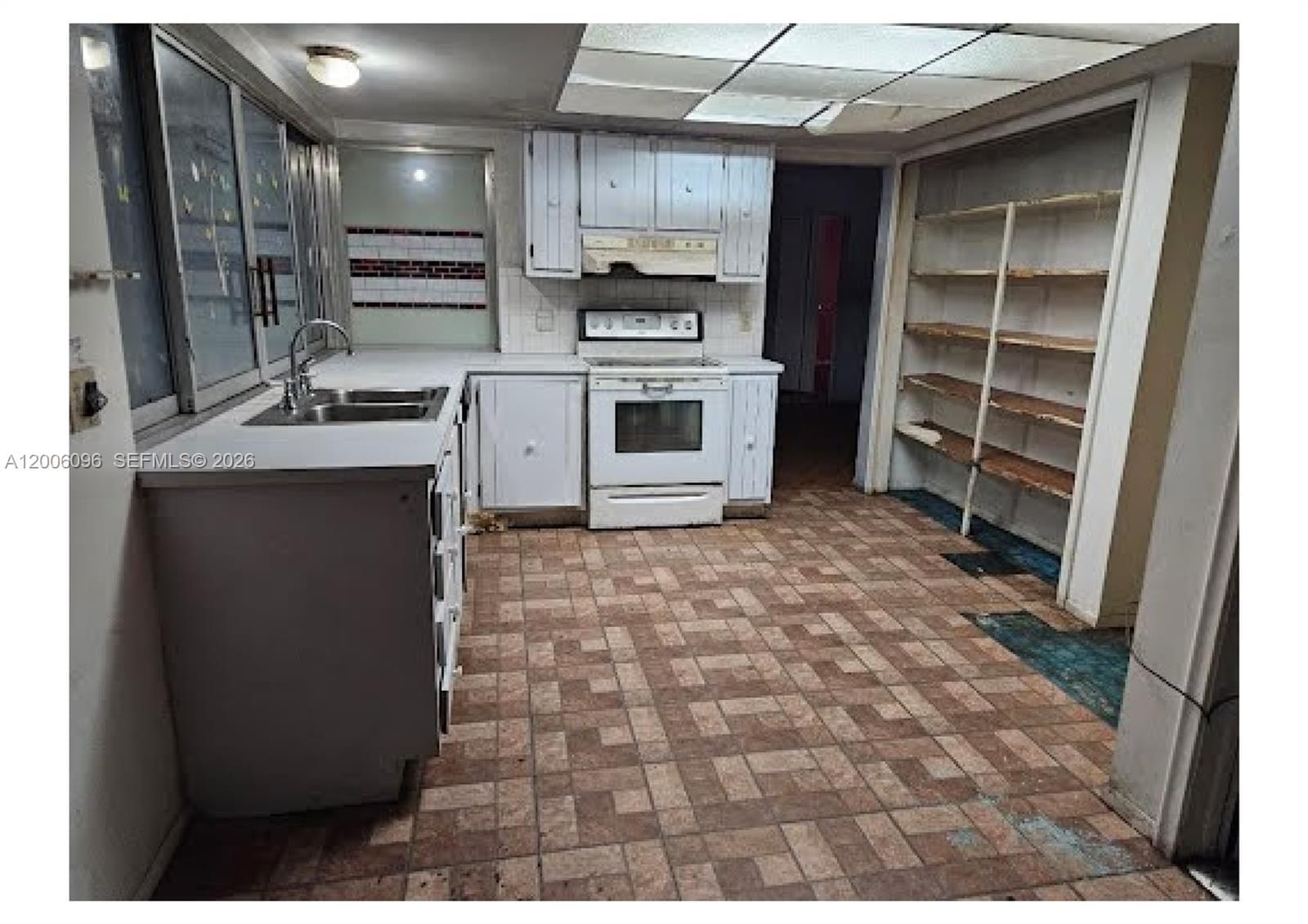 Real estate property located at 750 Douglas Rd, Broward, Westview Sec 2 Part 1 Ame, Pembroke Pines, FL