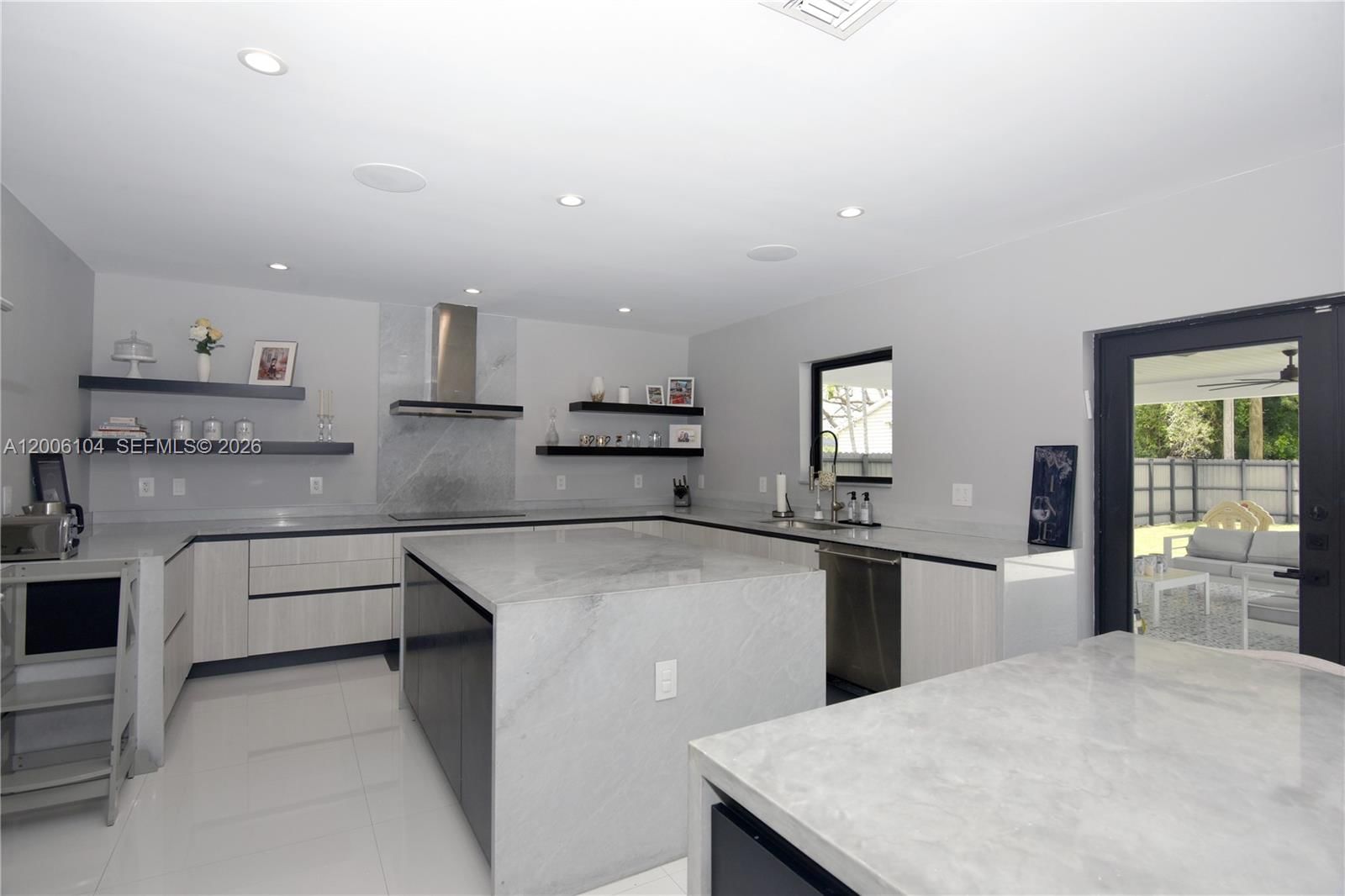 Real estate property located at 9281 166th Ter, Miami-dade, Benson Park 2nd Addn, Palmetto Bay, FL