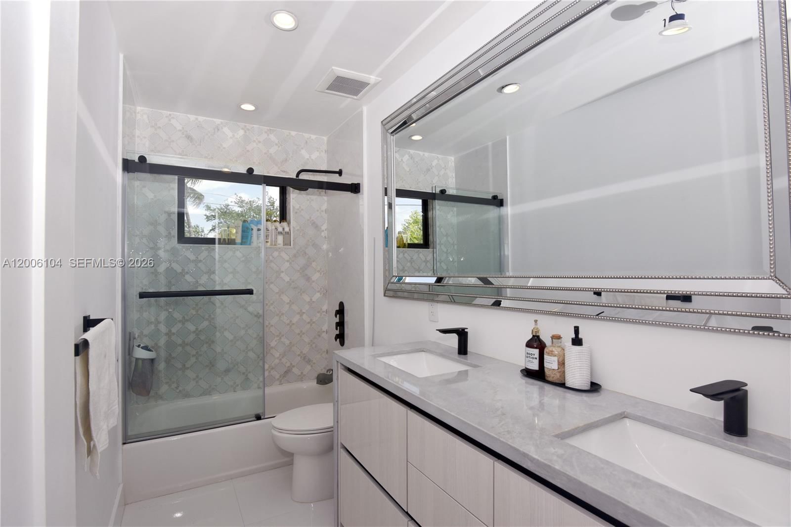 Real estate property located at 9281 166th Ter, Miami-dade, Benson Park 2nd Addn, Palmetto Bay, FL