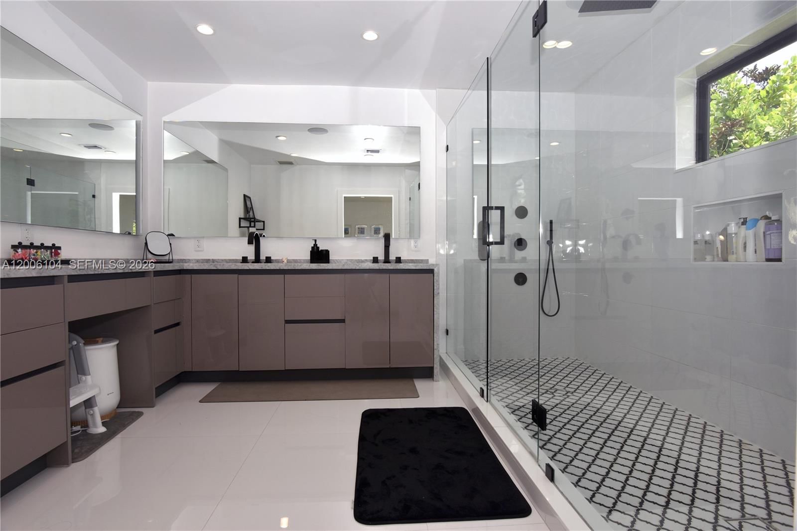 Real estate property located at 9281 166th Ter, Miami-dade, Benson Park 2nd Addn, Palmetto Bay, FL