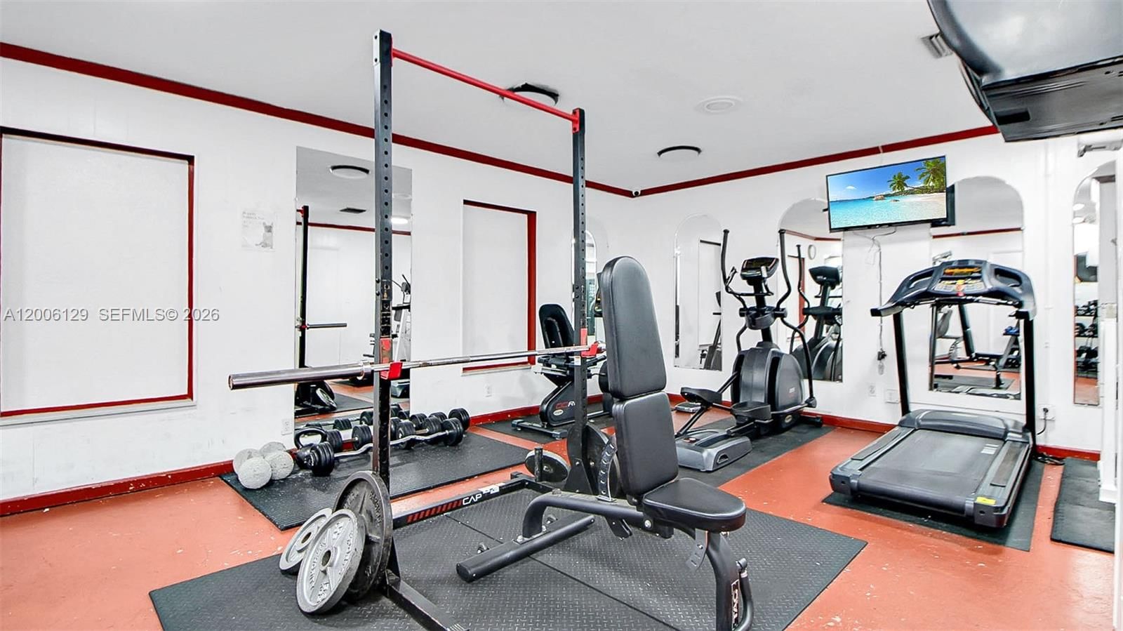 Real estate property located at 4000 44th Ave #306, Broward, Sapphire Condo, Lauderdale Lakes, FL