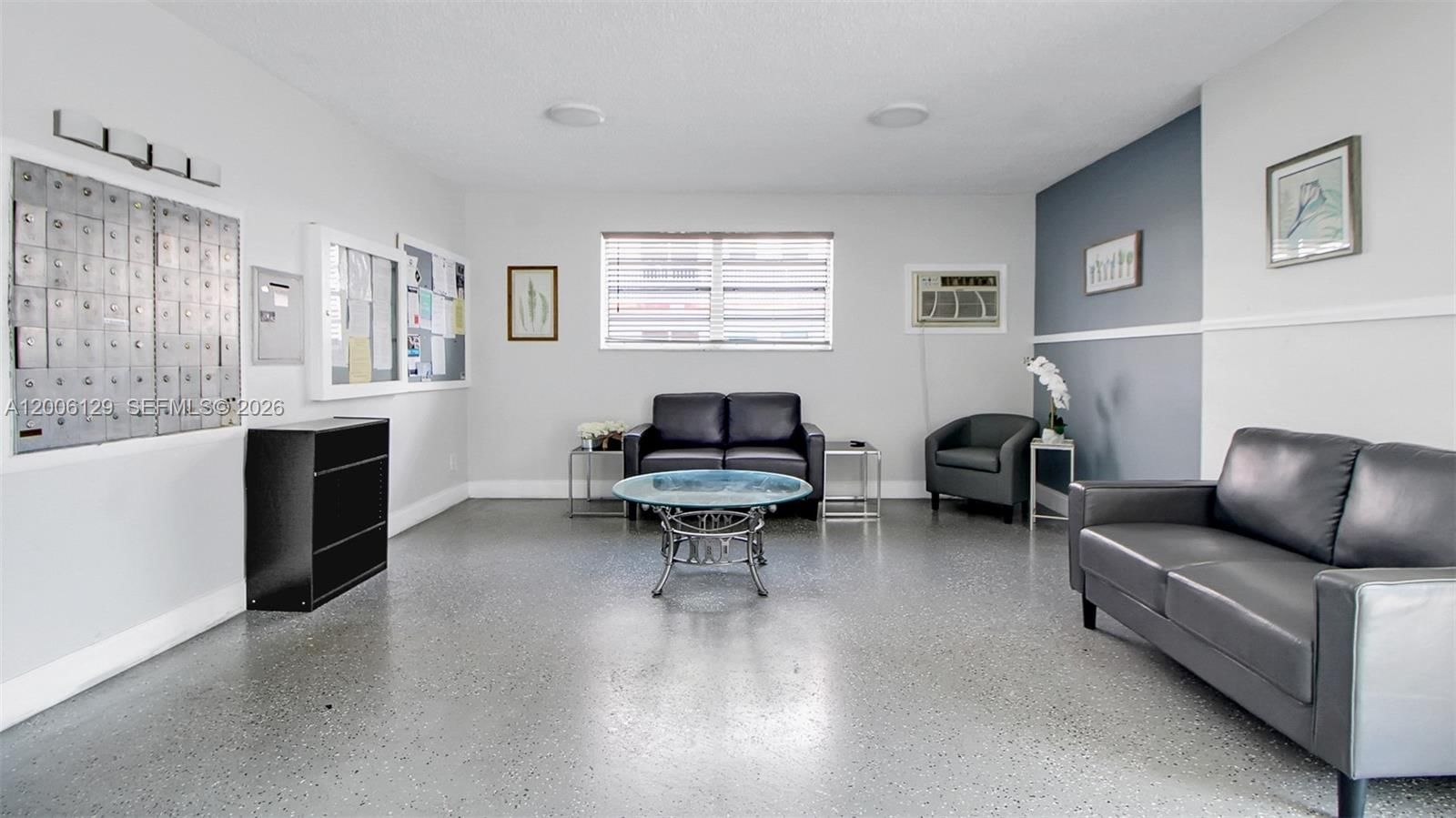 Real estate property located at 4000 44th Ave #306, Broward, Sapphire Condo, Lauderdale Lakes, FL