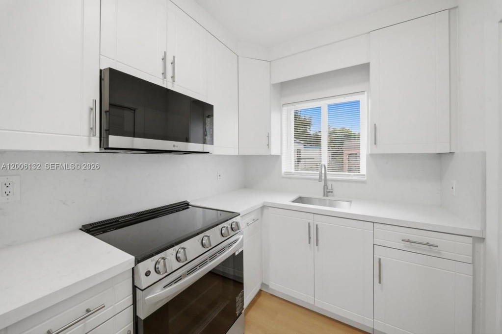 Real estate property located at 4711 11th Ave, Miami-dade, Crestwood, Miami, FL