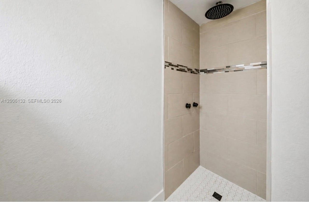 Real estate property located at 4711 11th Ave, Miami-dade, Crestwood, Miami, FL