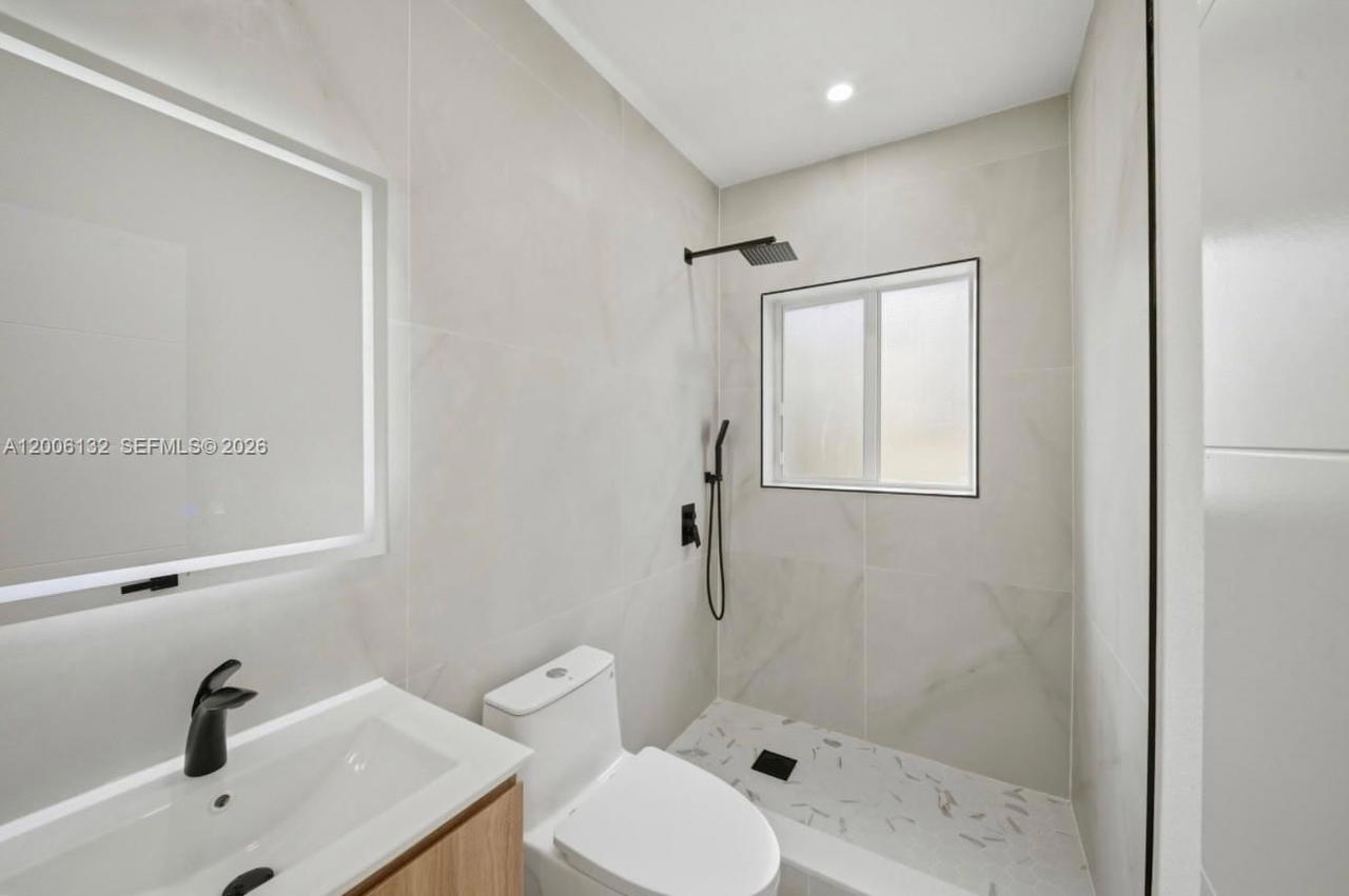 Real estate property located at 4711 11th Ave, Miami-dade, Crestwood, Miami, FL