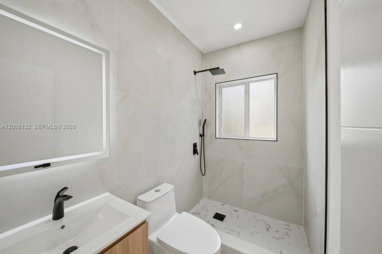 Real estate property located at 4711 11th Ave, Miami-dade, Crestwood, Miami, FL