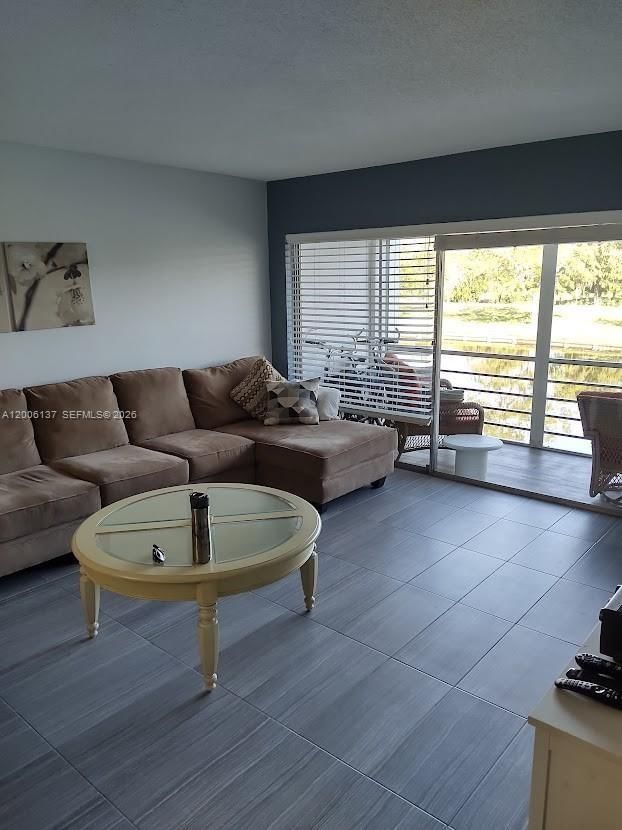 Real estate property located at 3601 Inverarry #206A, Broward, Las Vistas, Lauderhill, FL