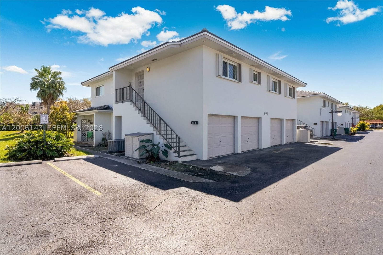Real estate property located at 8048 80 AVE #8048, Miami-dade, Camino Court Condo, Miami, FL