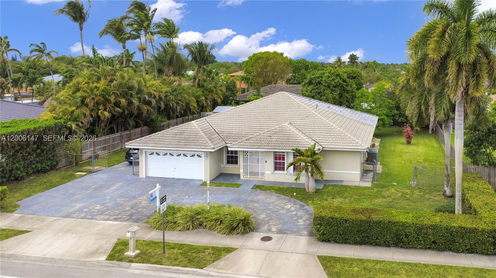 Real estate property located at 14557 160th St, Miami-dade, Landing South, Miami, FL