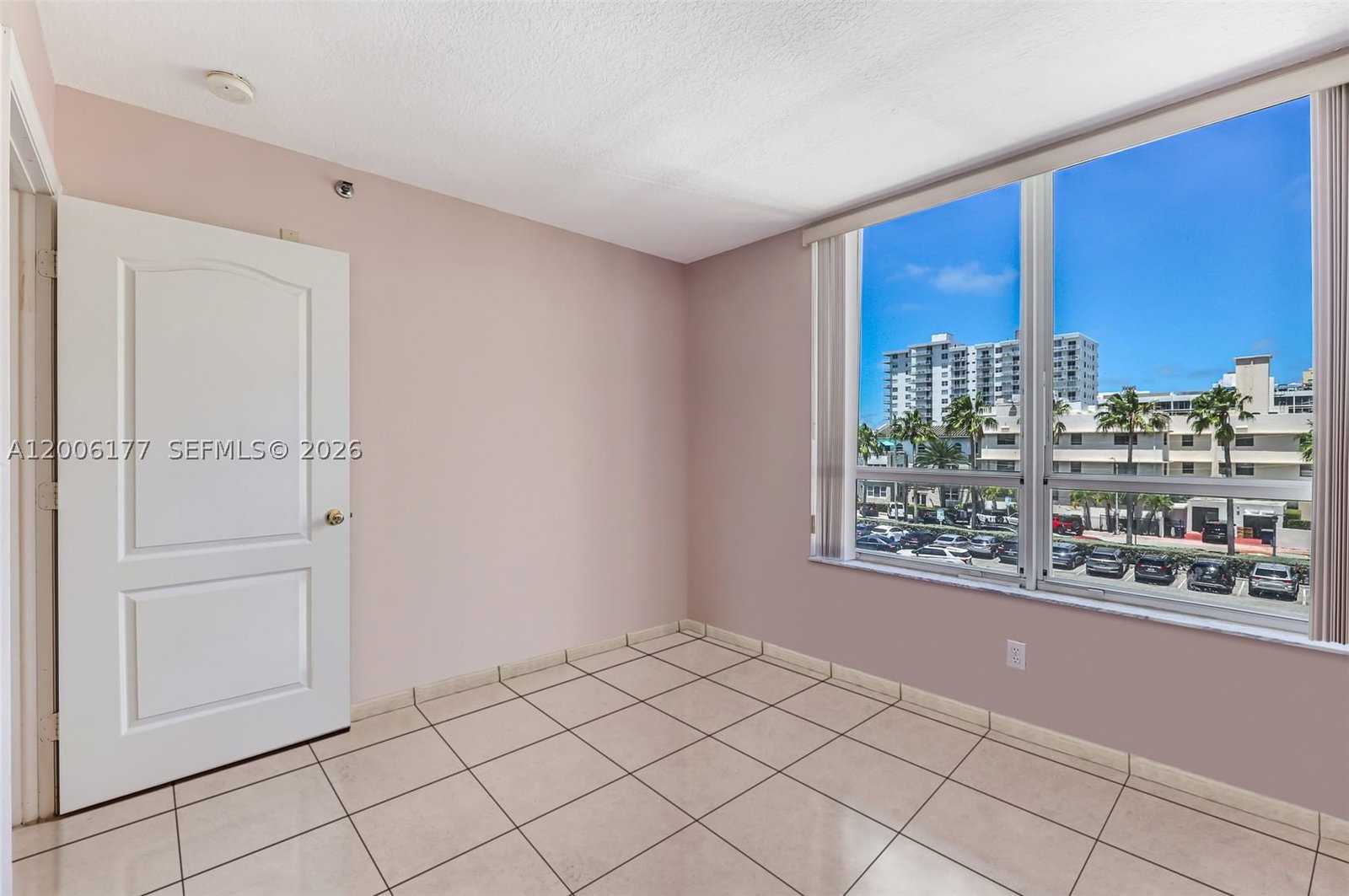 Real estate property located at 2642 Collins Ave #306, Miami-dade, Capomar Condo, Miami Beach, FL