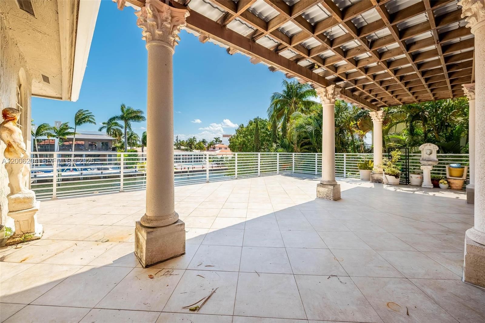 Real estate property located at 37 Fort Royal Is, Broward, Bermuda-riviera Sub Of Ga, Fort Lauderdale, FL