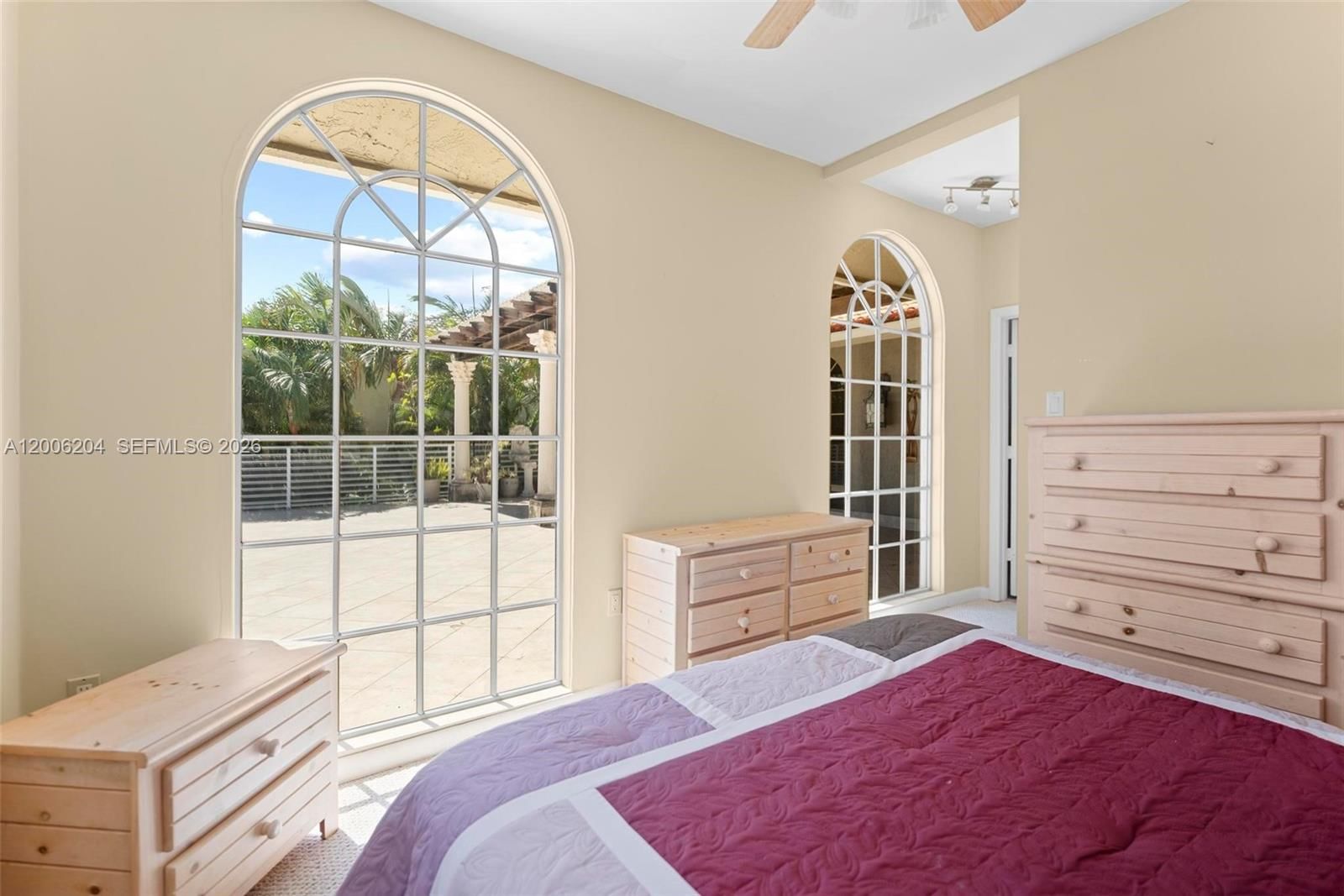 Real estate property located at 37 Fort Royal Is, Broward, Bermuda-riviera Sub Of Ga, Fort Lauderdale, FL