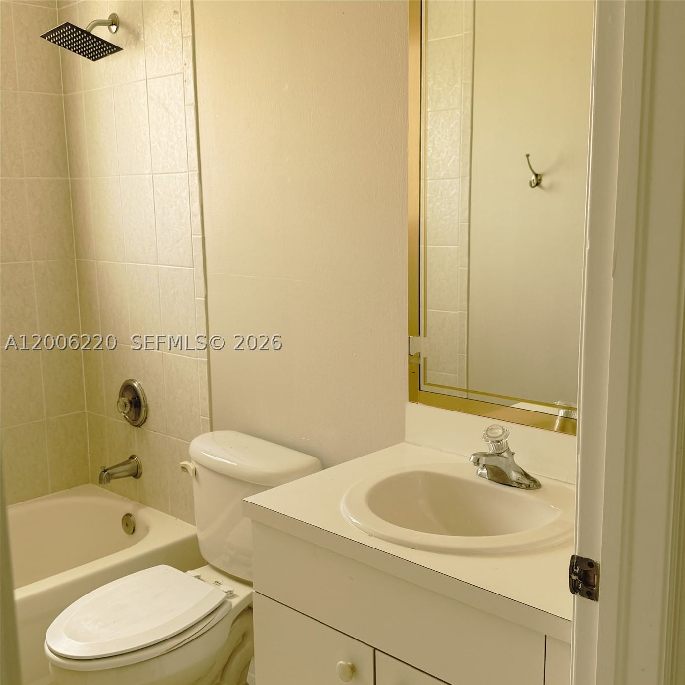 Real estate property located at 390 35th Ave, Miami-dade, Emilios Place At Oasis, Homestead, FL