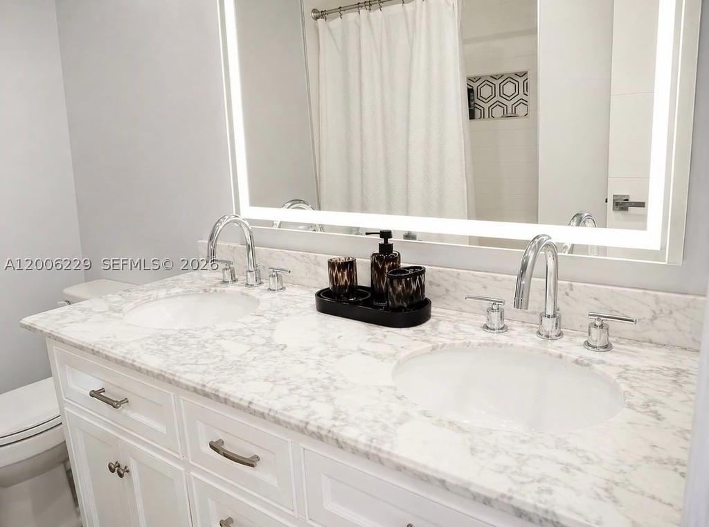 Real estate property located at 8224 9th Ct #3, Broward, Townhouses At Jacaranda C, Plantation, FL