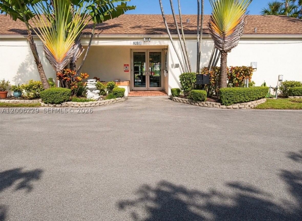 Real estate property located at 8224 9th Ct #3, Broward, Townhouses At Jacaranda C, Plantation, FL