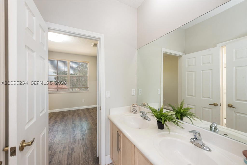 Real estate property located at 19416 25th Ct, Broward, Sunset Lakes Plat Two, Miramar, FL