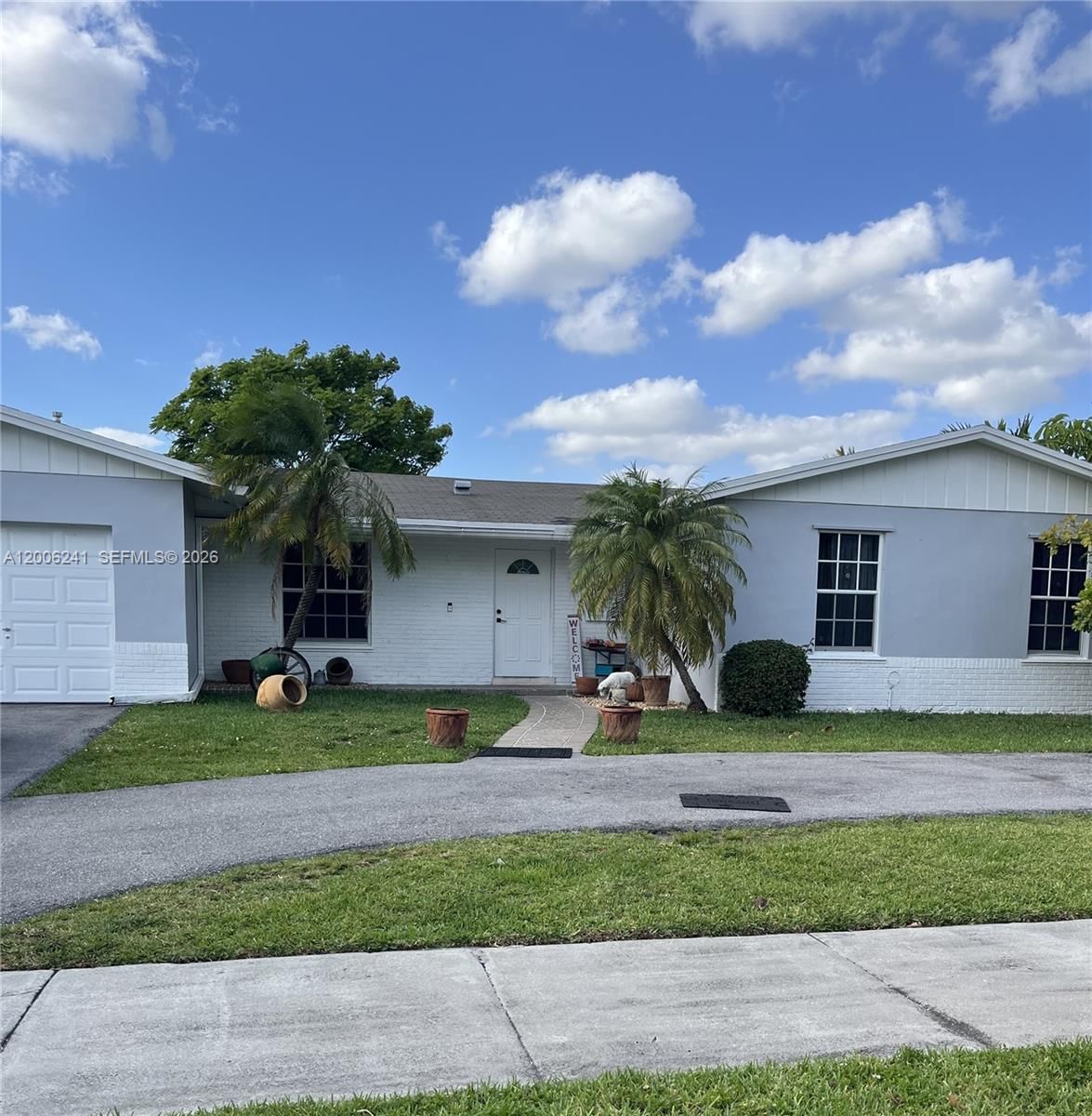 Real estate property located at 12001 118th St, Miami-dade, Devon-aire Estates Sec 5, Miami, FL