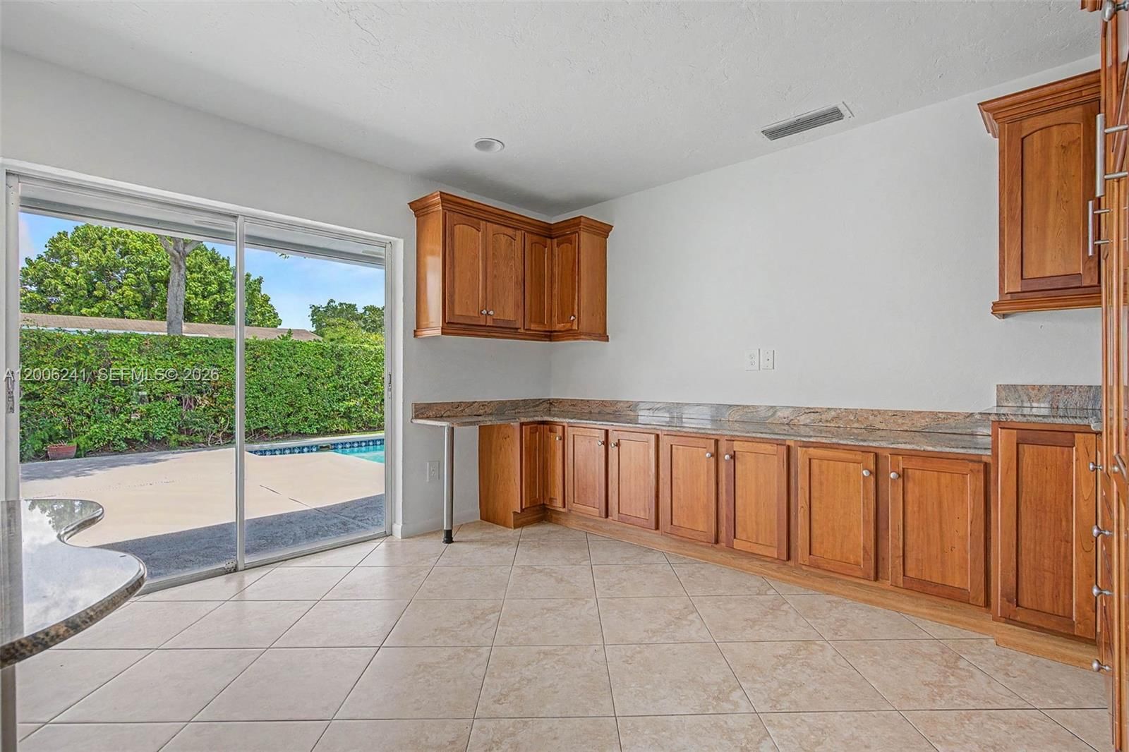 Real estate property located at 12001 118th St, Miami-dade, Devon-aire Estates Sec 5, Miami, FL