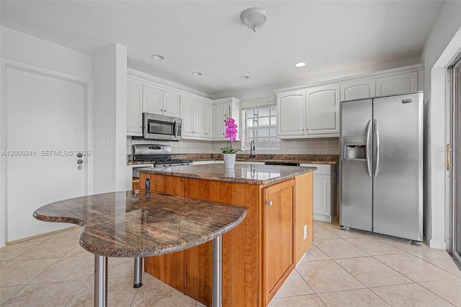 Real estate property located at 12001 118th St, Miami-dade, Devon-aire Estates Sec 5, Miami, FL