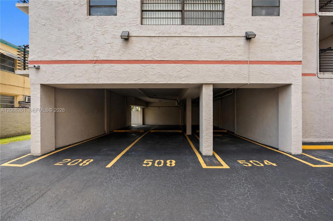 Real estate property located at 7801 Abbott Ave #508, Miami-dade, Frances Condo Apts, Miami Beach, FL