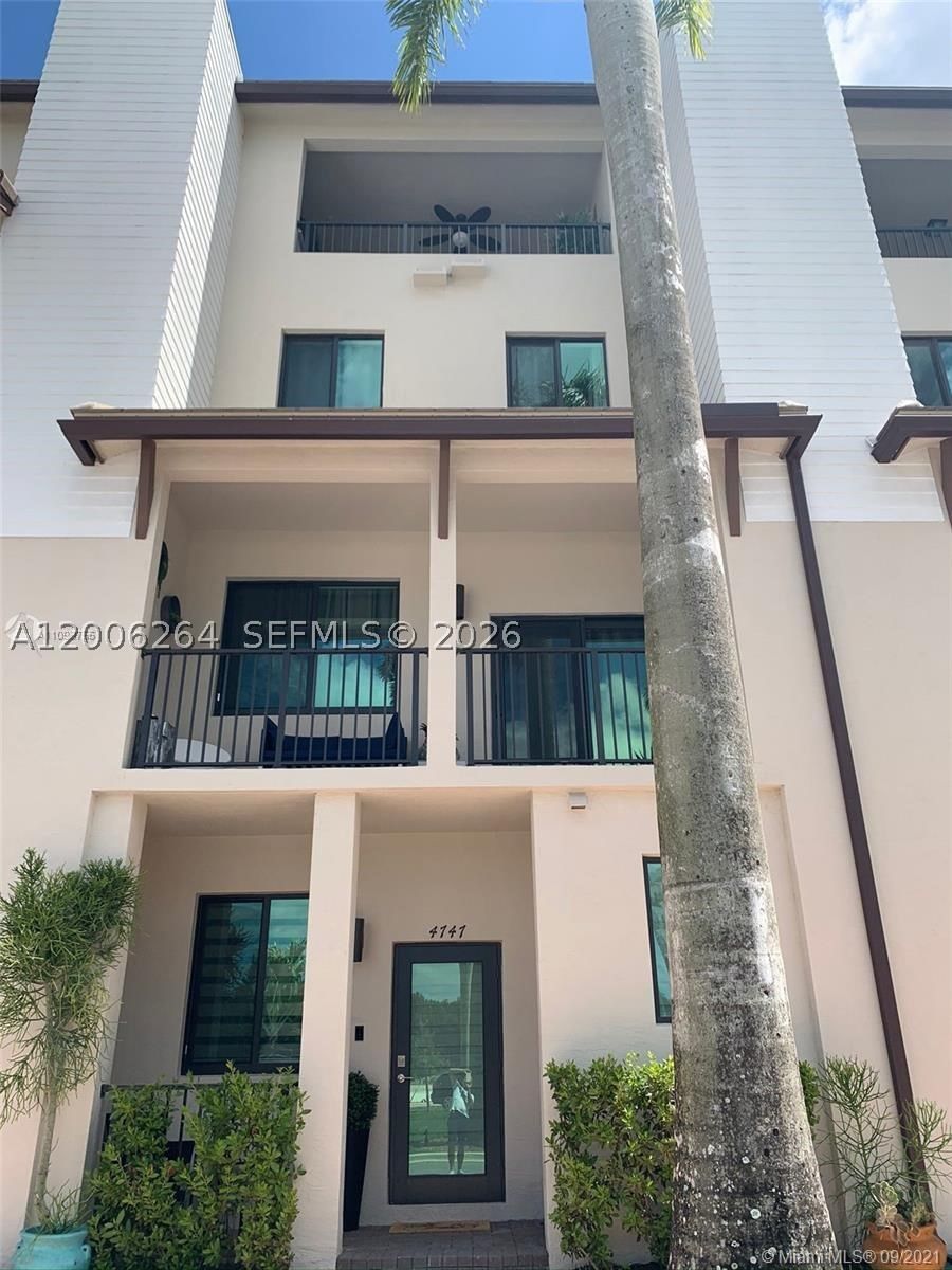 Real estate property located at 4747 85th Ave, Miami-dade, Downtown Doral South Phas, Doral, FL