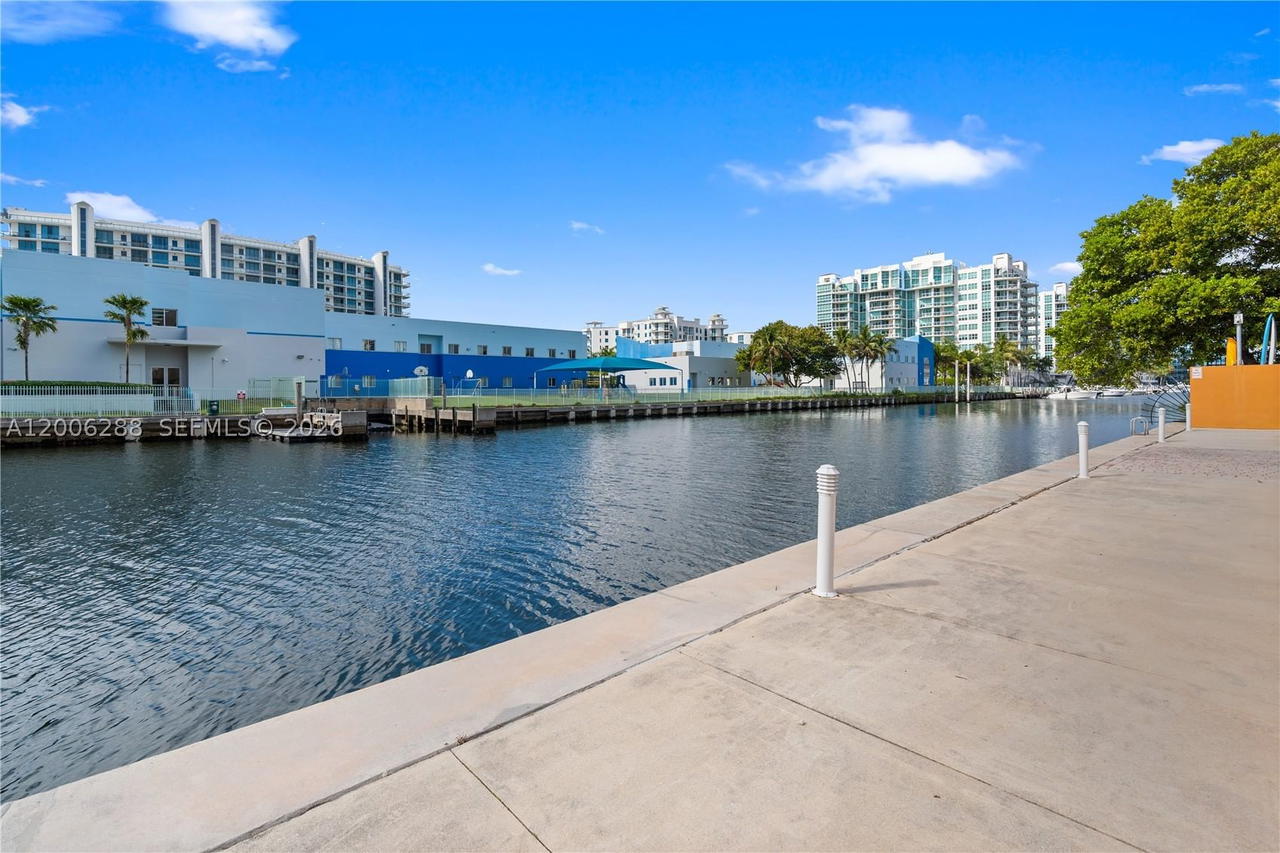 Real estate property located at 3330 190th St #712, Miami-dade, Aventura Marina Condo Num, Aventura, FL