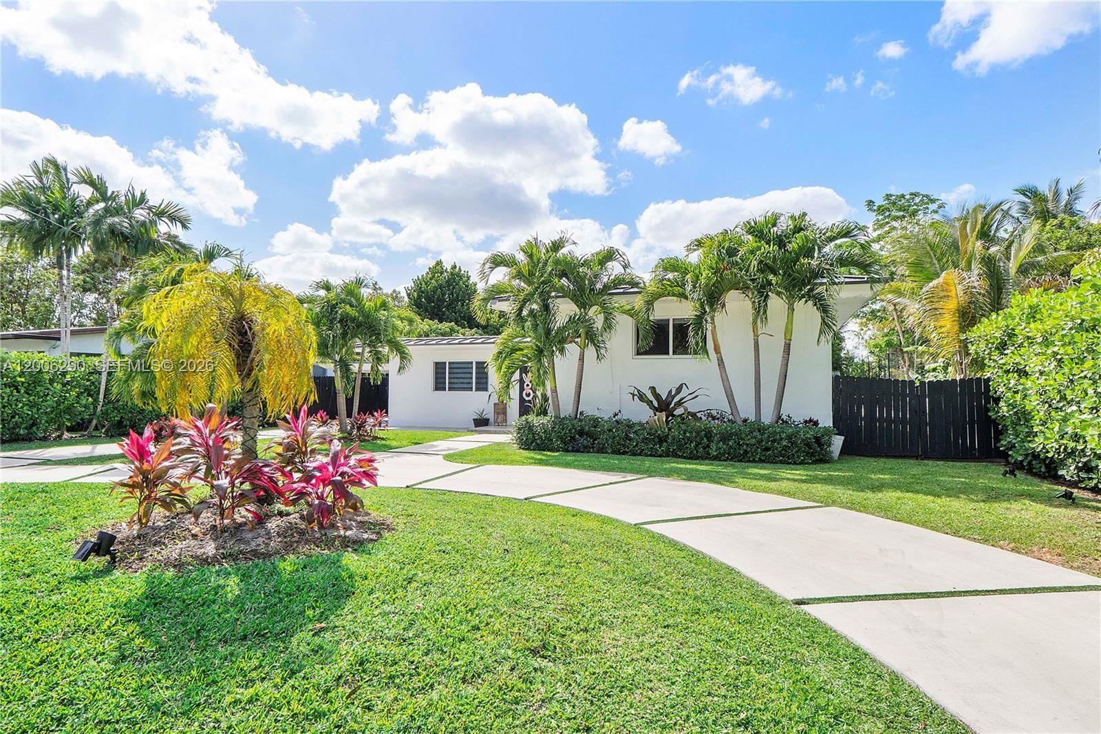 Real estate property located at 14830 Spur Dr, Miami-dade, Bisc Gardens Sec D, Miami, FL