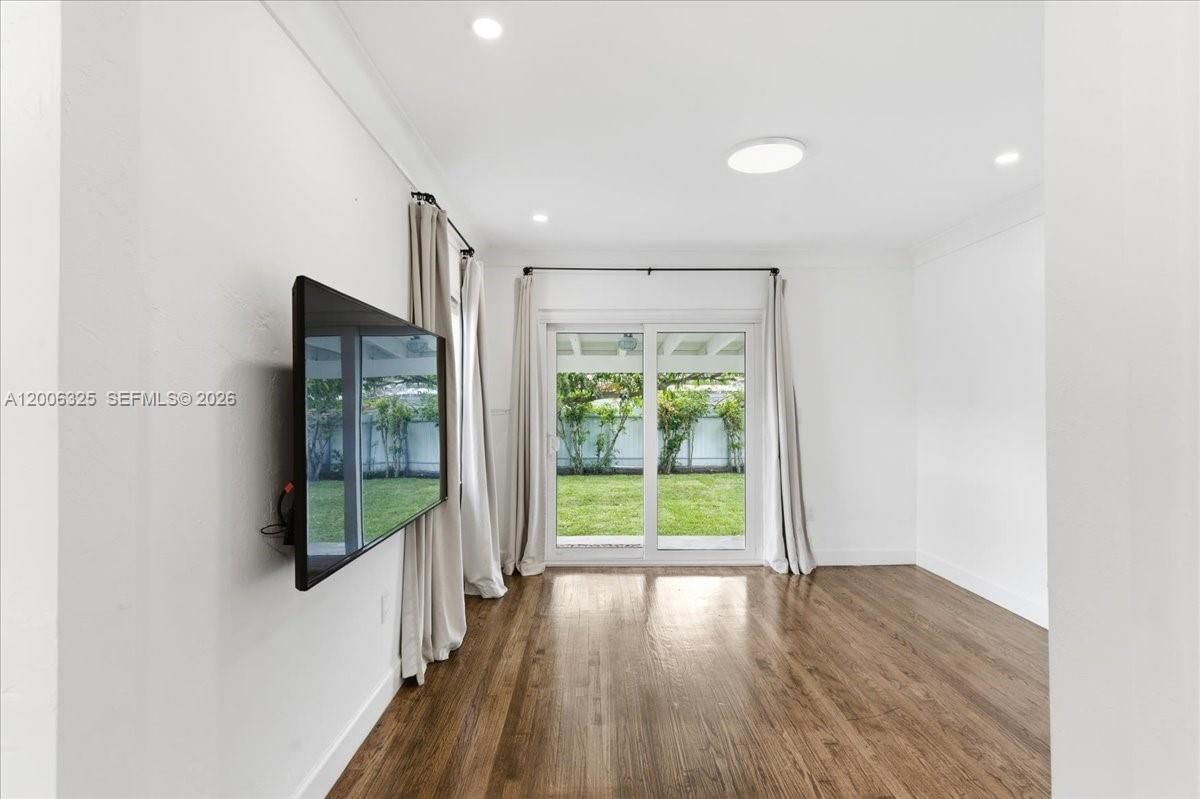 Real estate property located at 151 51st Ct, Miami-dade, Flagler Sun Homes, Miami, FL