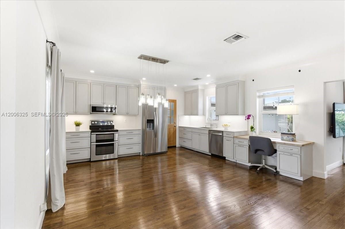 Real estate property located at 151 51st Ct, Miami-dade, Flagler Sun Homes, Miami, FL