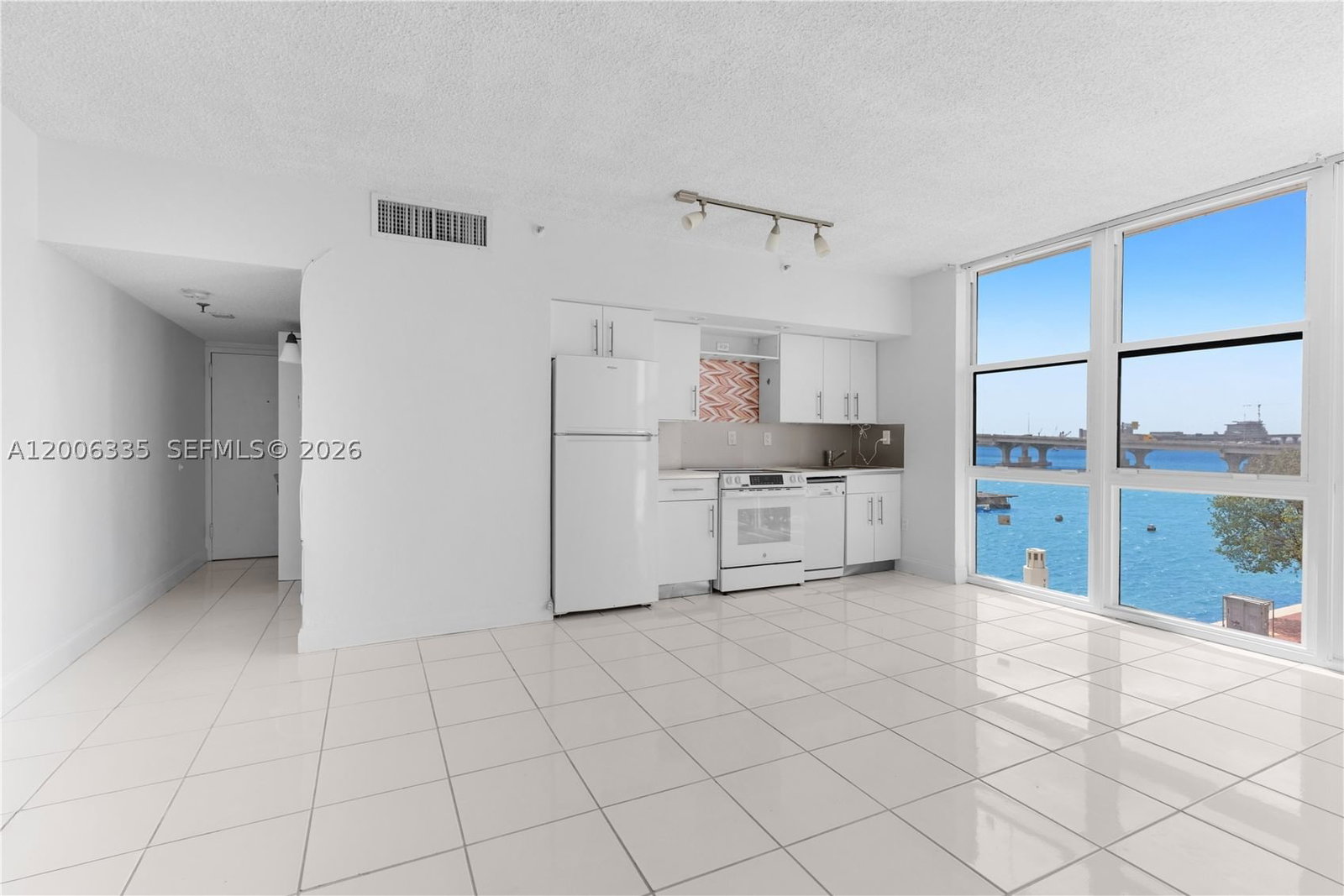 Real estate property located at 555 15th St #501, Miami-dade, Venetia Condo, Miami, FL