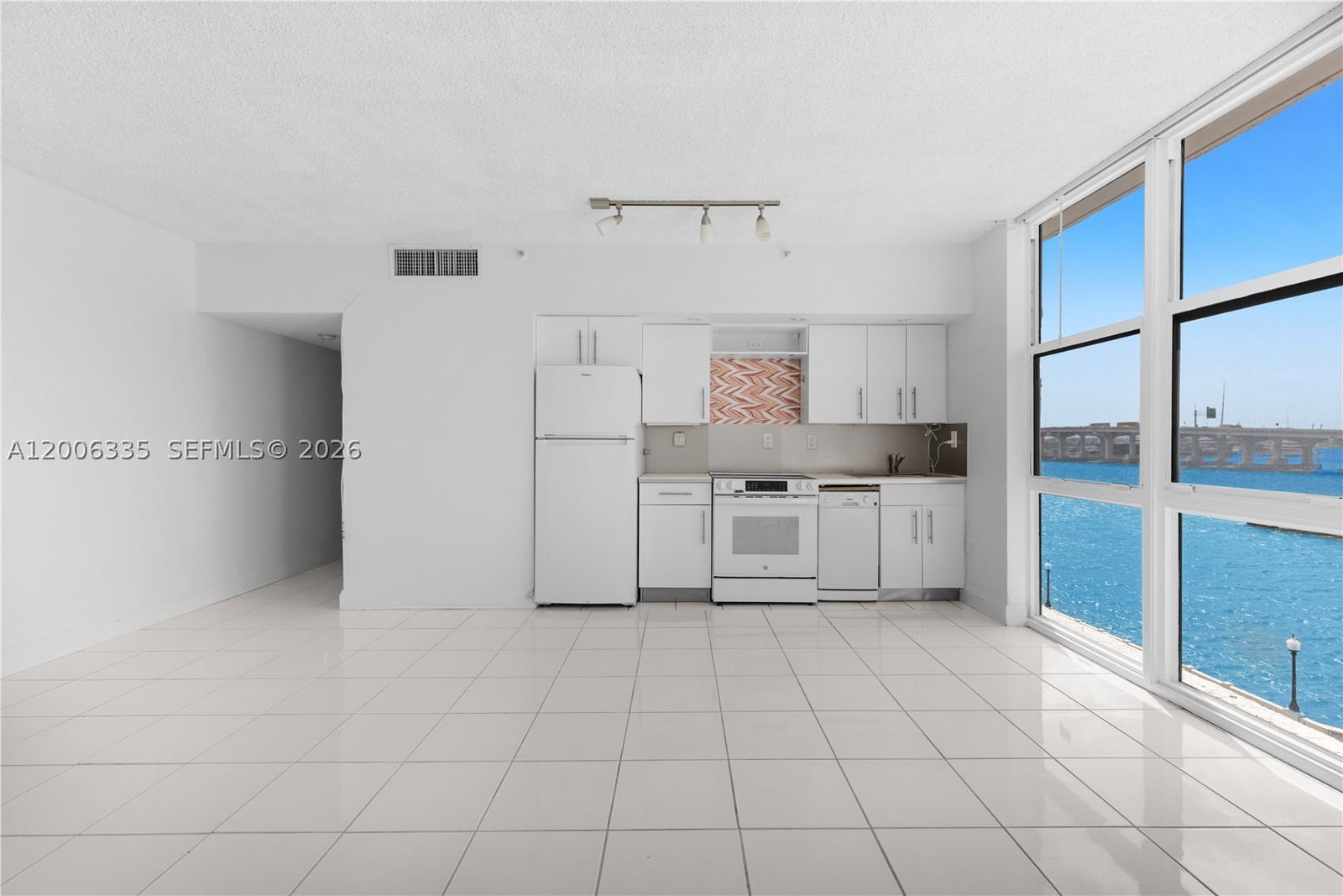 Real estate property located at 555 15th St #501, Miami-dade, Venetia Condo, Miami, FL