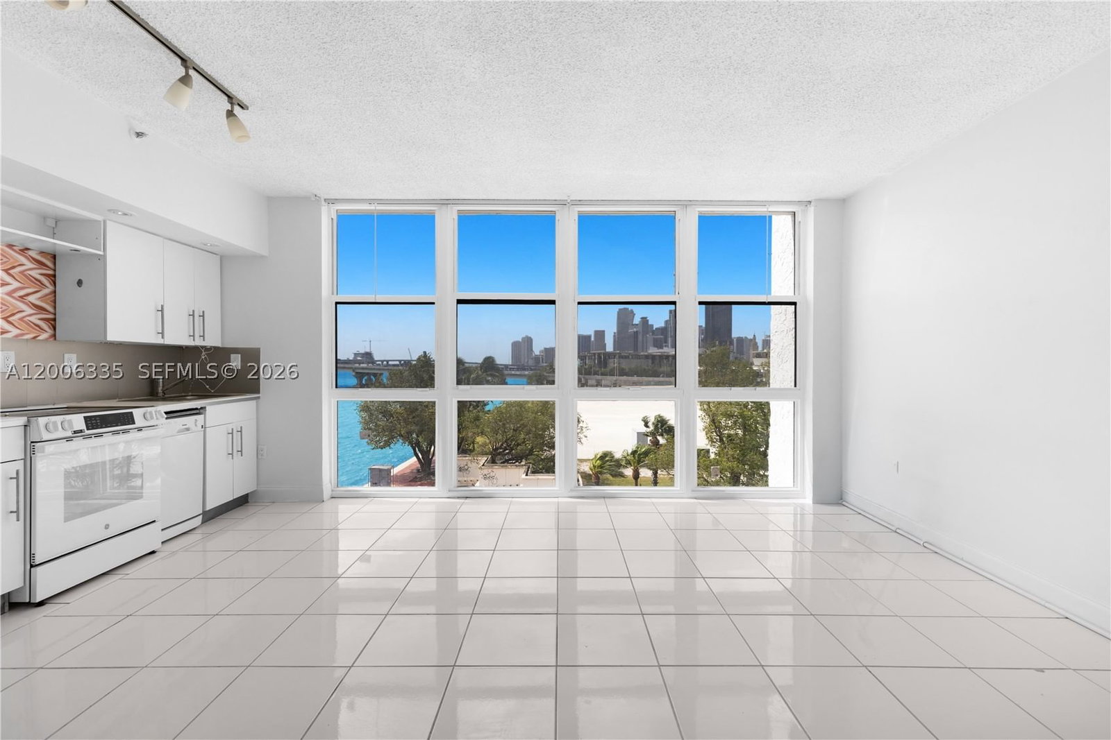 Real estate property located at 555 15th St #501, Miami-dade, Venetia Condo, Miami, FL