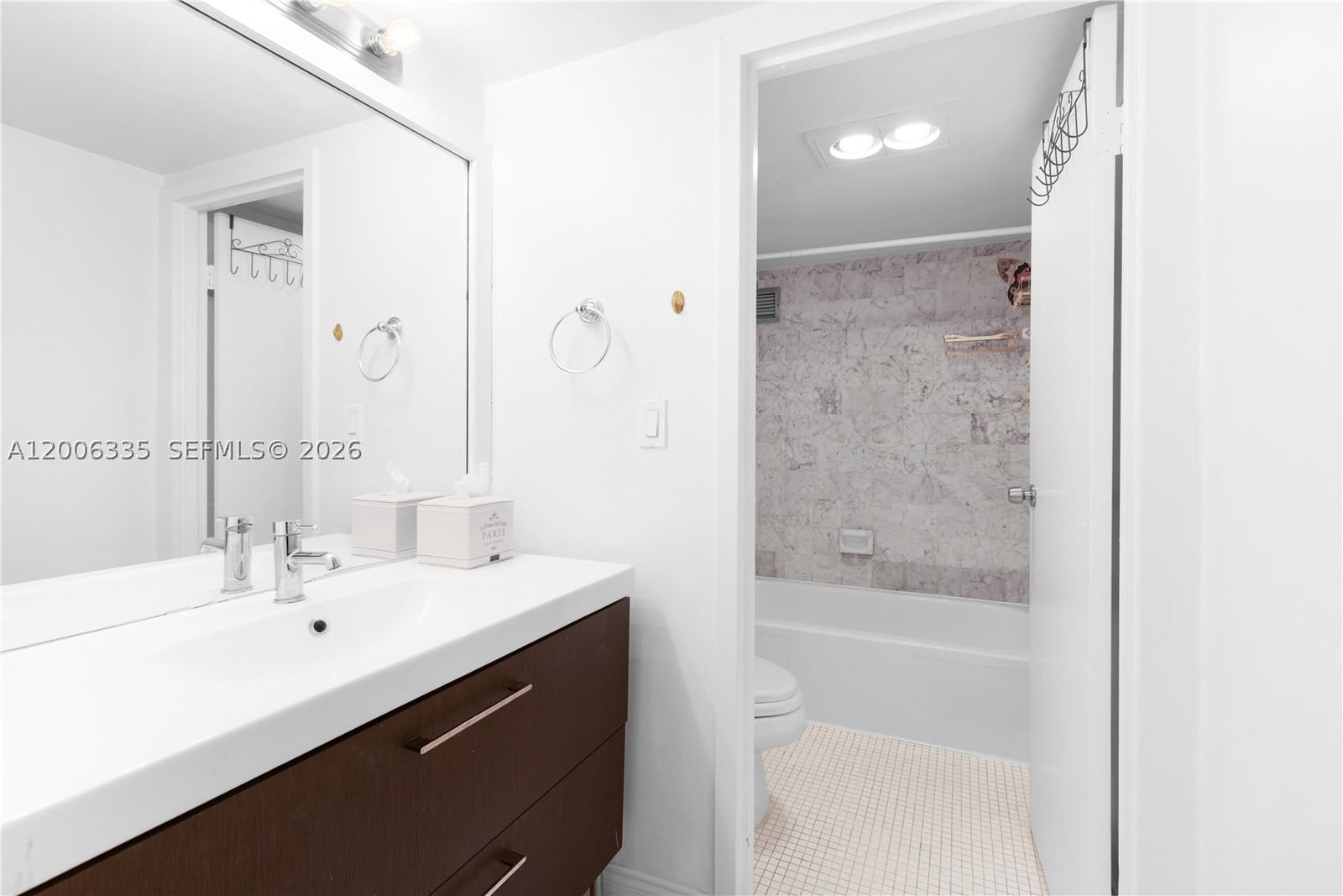 Real estate property located at 555 15th St #501, Miami-dade, Venetia Condo, Miami, FL