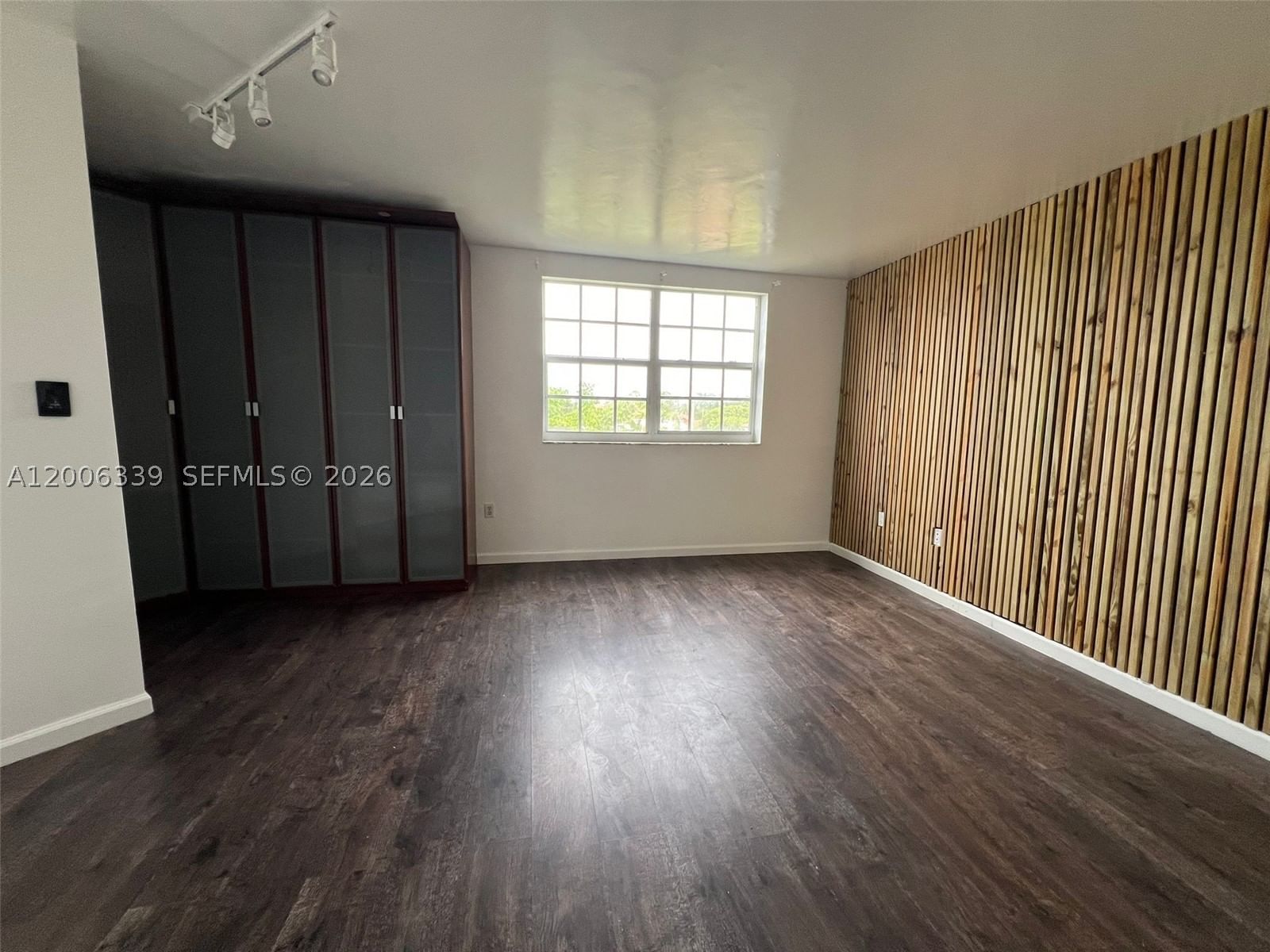 Real estate property located at 9715 Fontainebleau Blvd E308, Miami-dade, Soleil At Fontainebleau C, Miami, FL