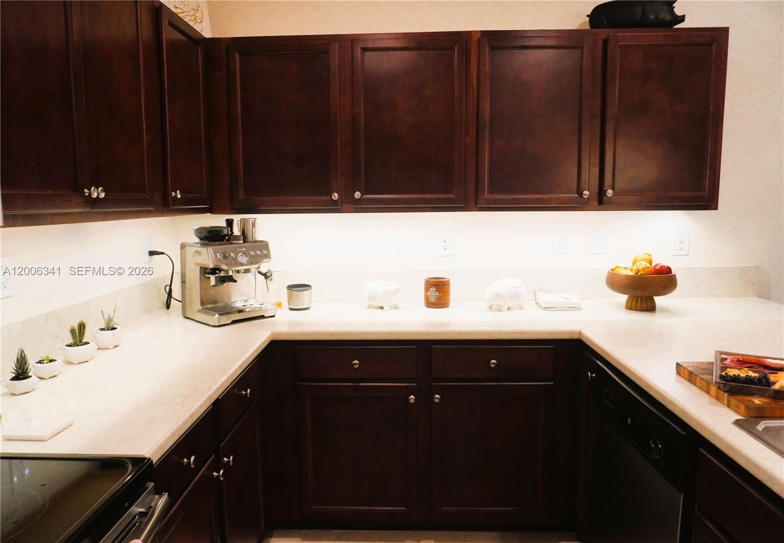 Real estate property located at 3280 92nd Pl, Miami-dade, Bonterra, Hialeah, FL