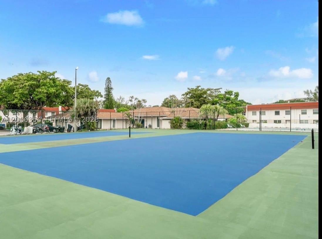 Real estate property located at 4174 Inverrary Dr #202, Broward, The Manors Of Inverrary 7, Lauderhill, FL