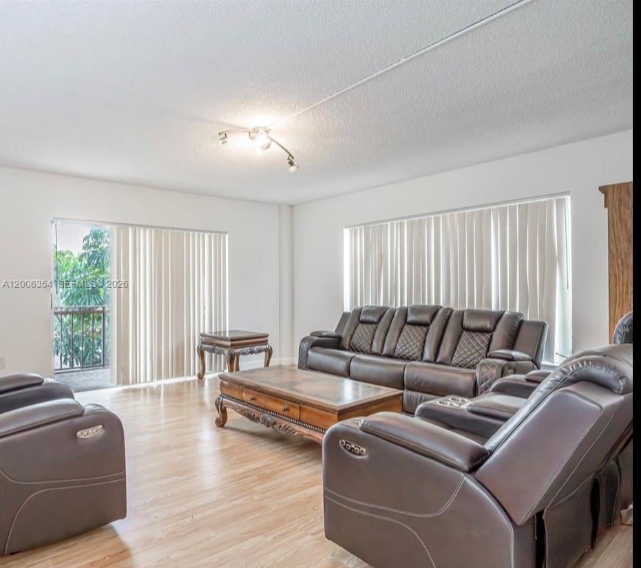 Real estate property located at 4174 Inverrary Dr #202, Broward, The Manors Of Inverrary 7, Lauderhill, FL