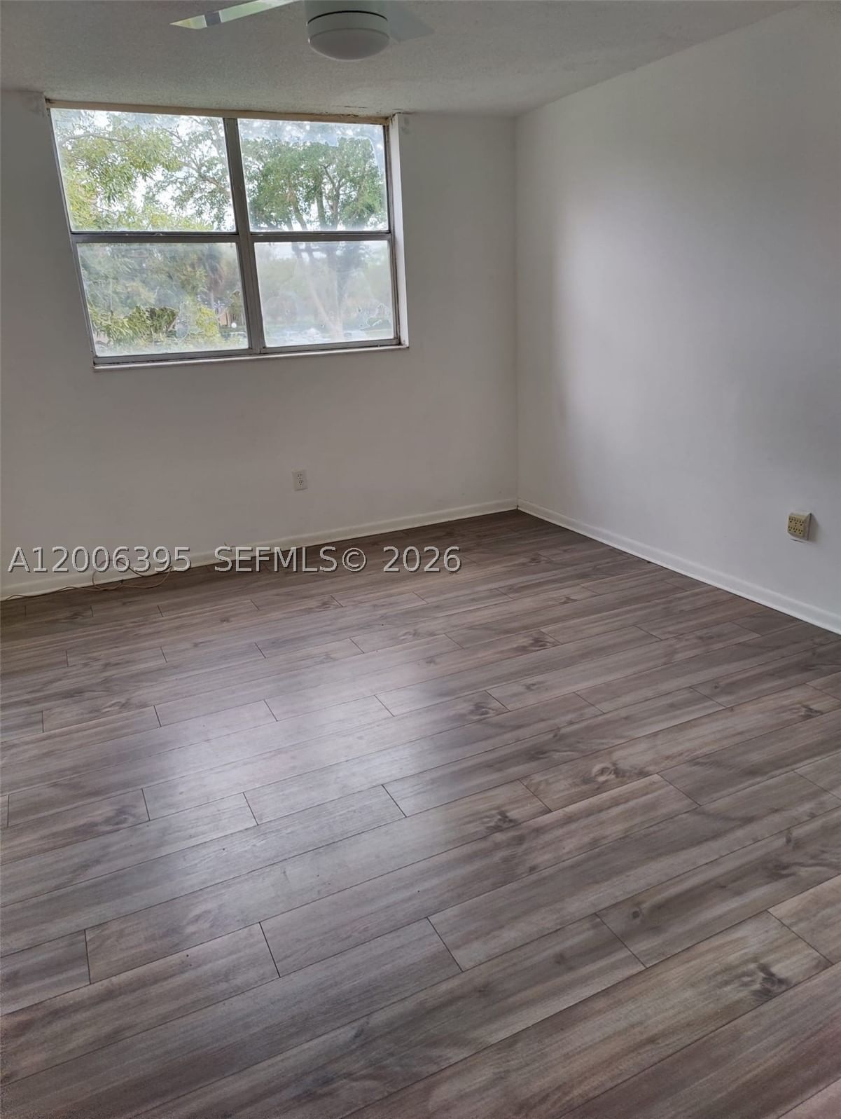 Real estate property located at 1810 Lauderdale Ave #2204, Broward, Courtyards Of Broward Con, North Lauderdale, FL