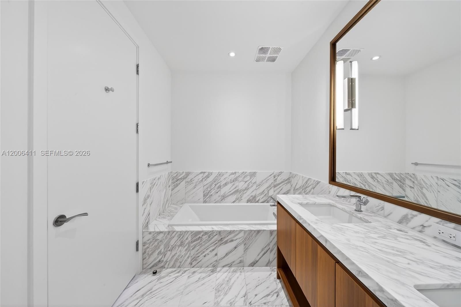 Real estate property located at 175 25th Road #1202, Miami-dade, Una Residences, Miami, FL