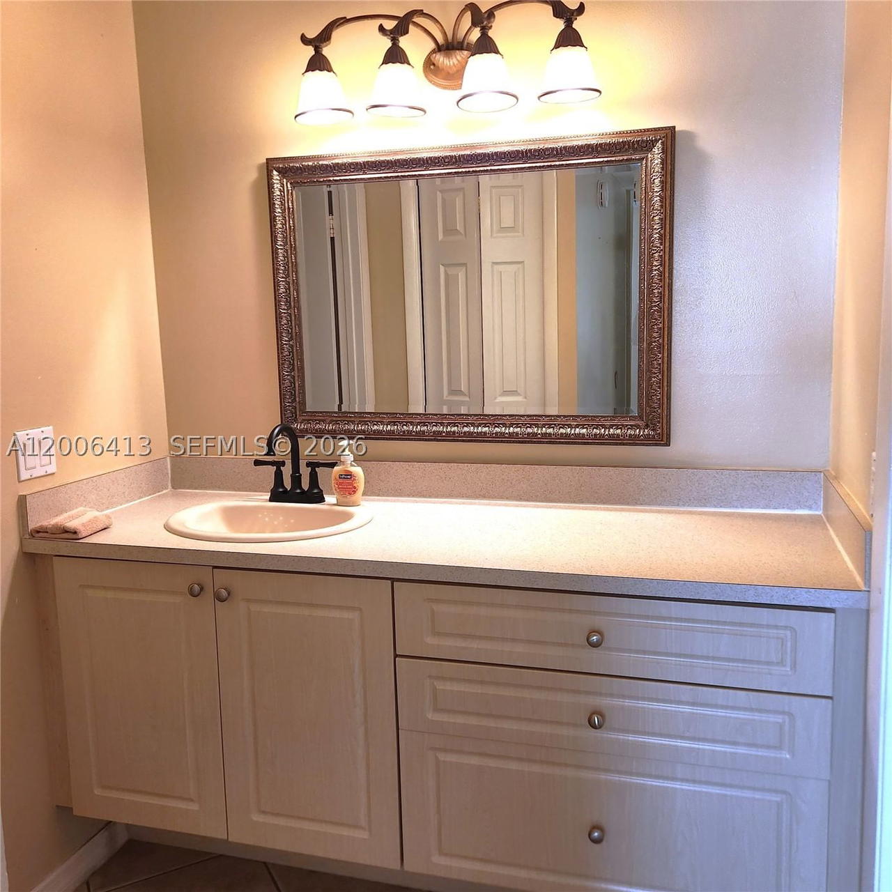 Real estate property located at 16501 Blatt Blvd #204, Broward, Gardens At Bonaventure 14, Weston, FL