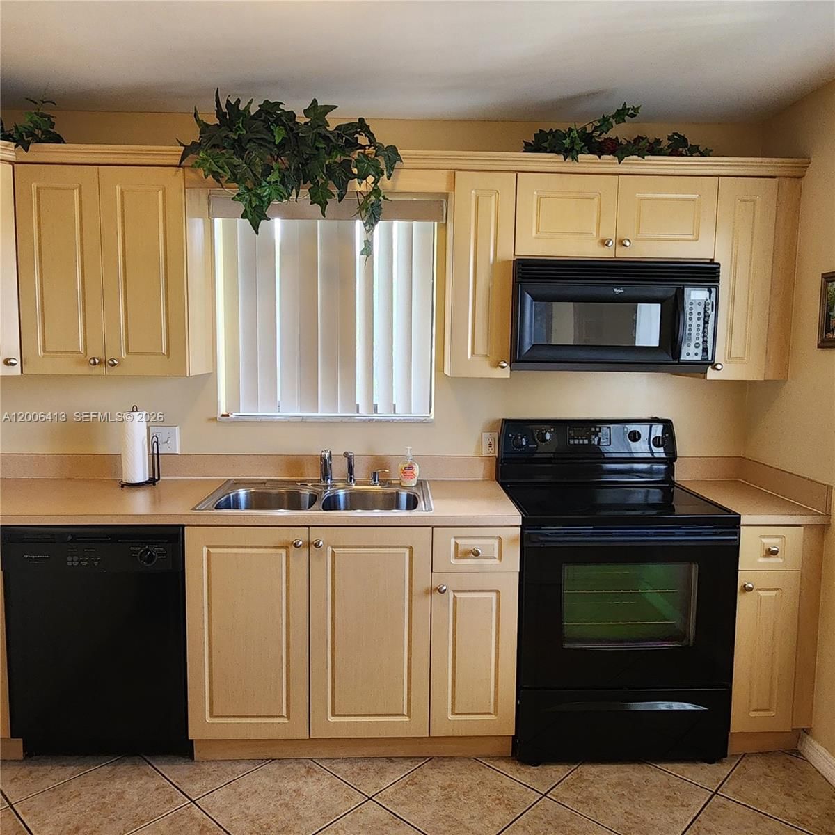 Real estate property located at 16501 Blatt Blvd #204, Broward, Gardens At Bonaventure 14, Weston, FL