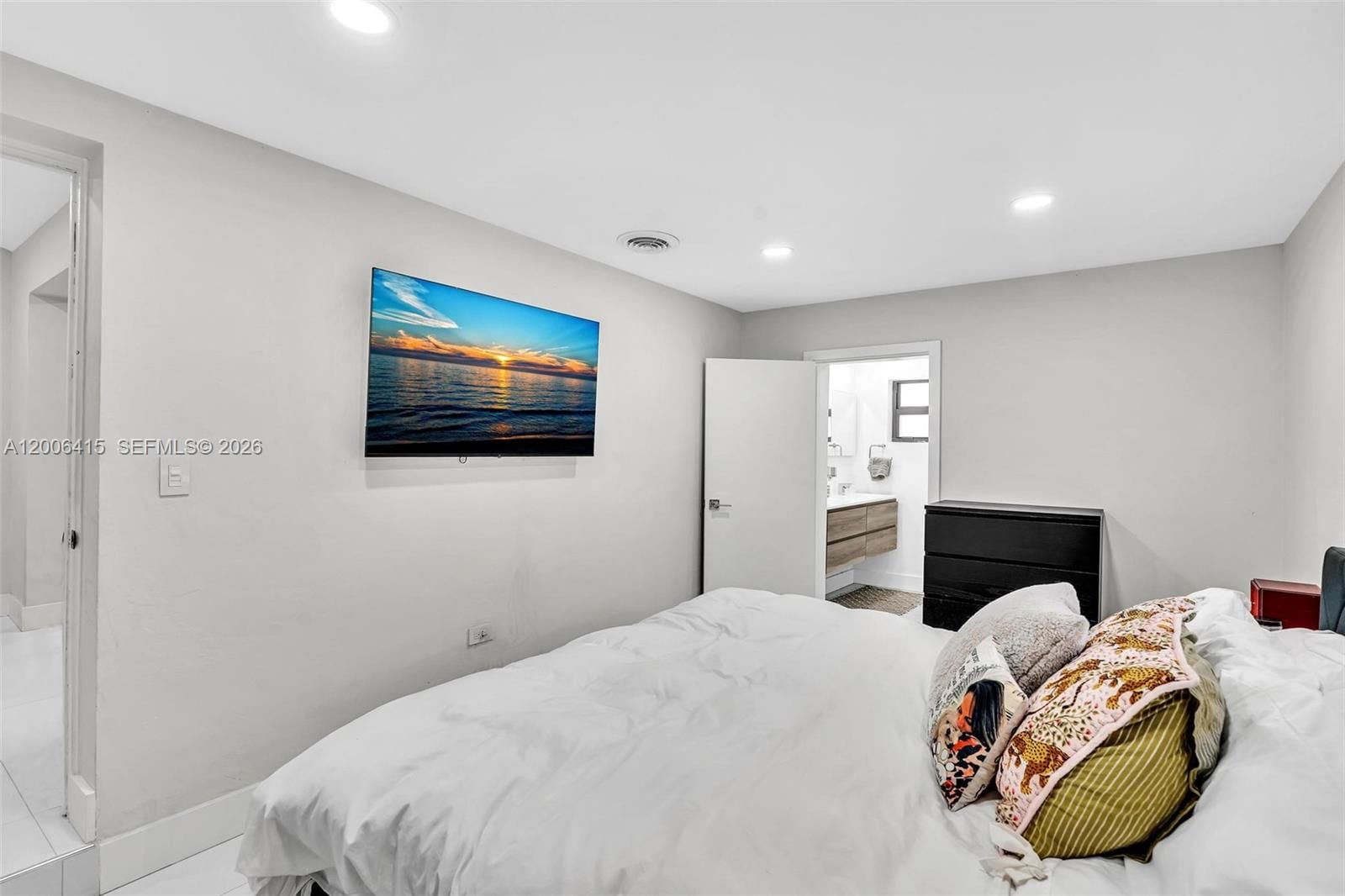 Real estate property located at 12680 Miami Ave, Miami-dade, Overbrook Shores, North Miami, FL