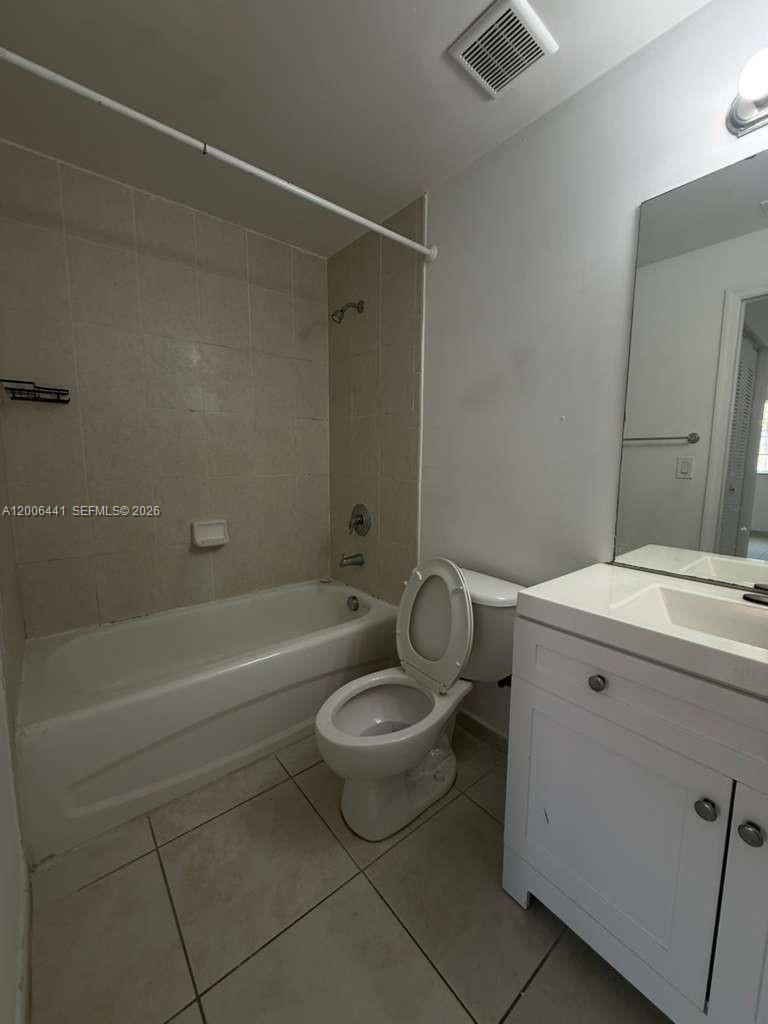 Real estate property located at 7280 114th Ave #208-8, Miami-dade, Palm Gardens At Doral Con, Doral, FL