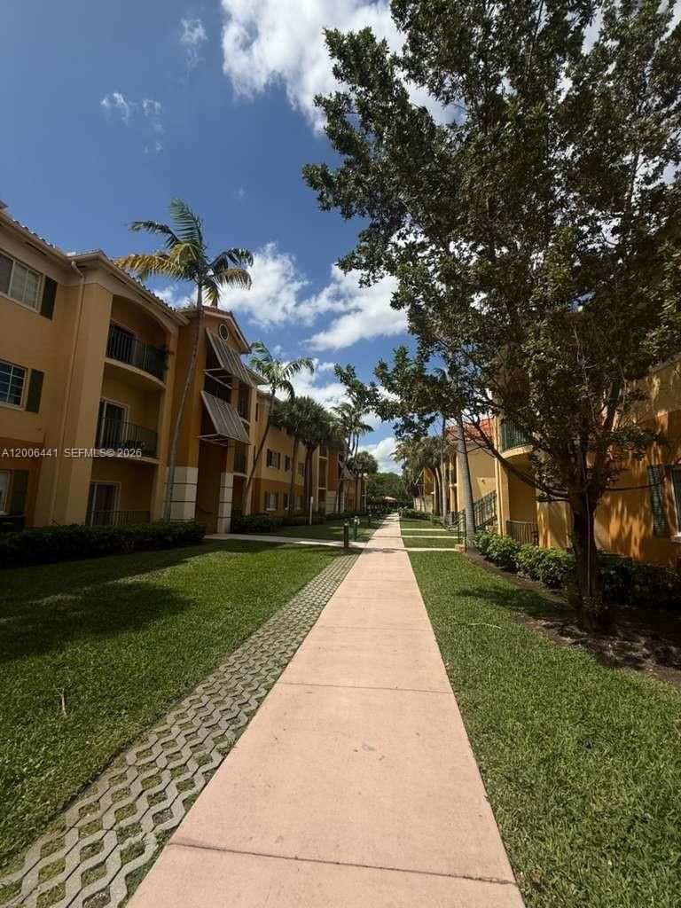 Real estate property located at 7280 114th Ave #208-8, Miami-dade, Palm Gardens At Doral Con, Doral, FL