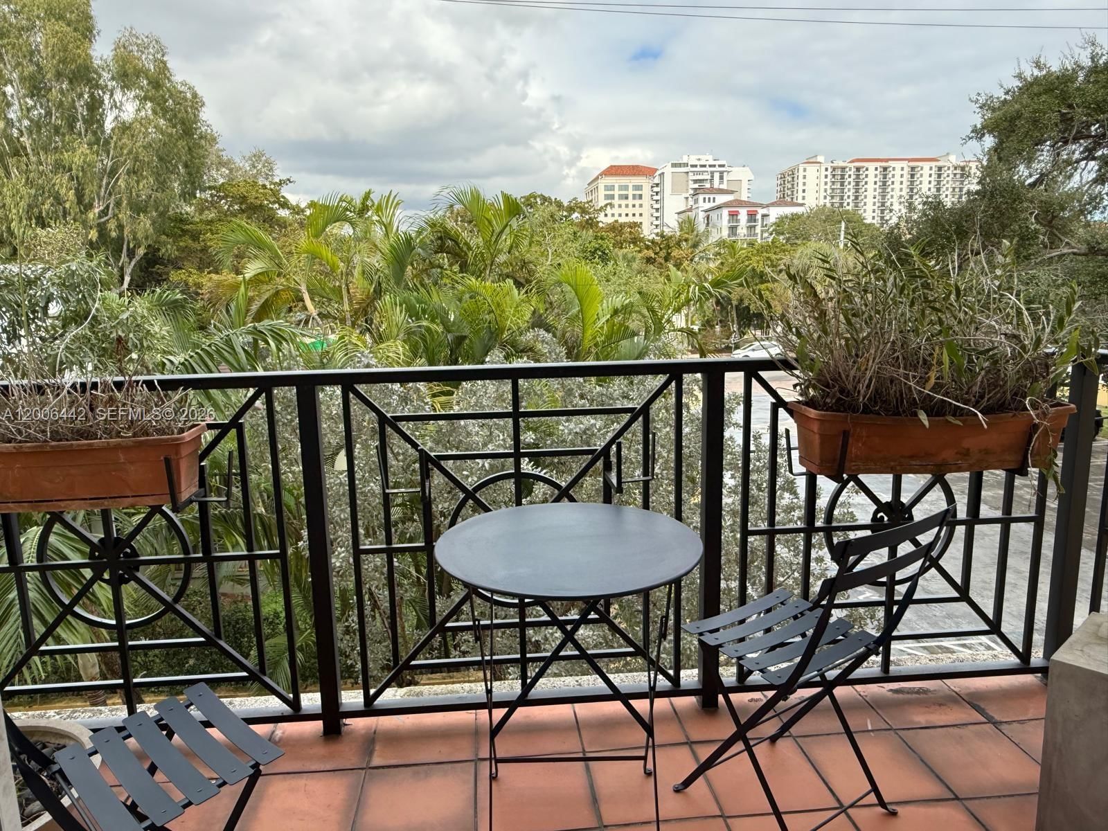 Real estate property located at 101 Sidonia Ave #301, Miami-dade, Villa Florini Condo, Coral Gables, FL