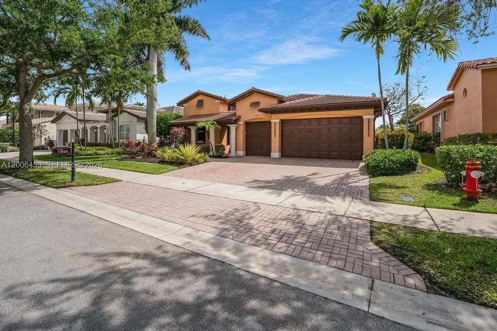 Real estate property located at 7925 110th Dr, Broward, Heron Bay Northeast, Parkland, FL