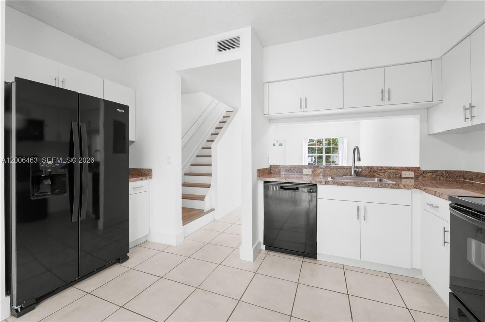 Real estate property located at 40 Simonton Cir #40, Broward, Coconuts, Weston, FL