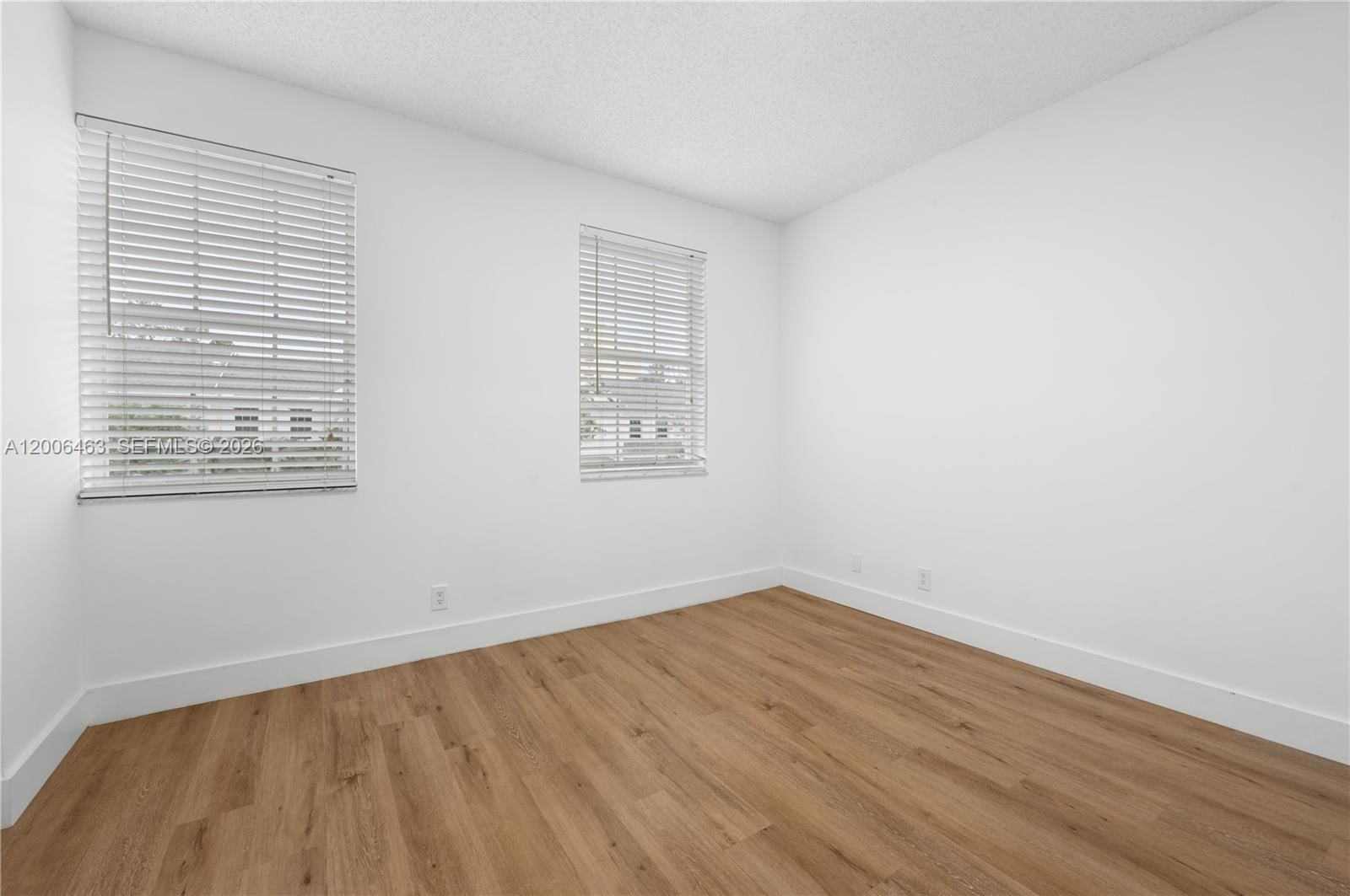 Real estate property located at 40 Simonton Cir #40, Broward, Coconuts, Weston, FL