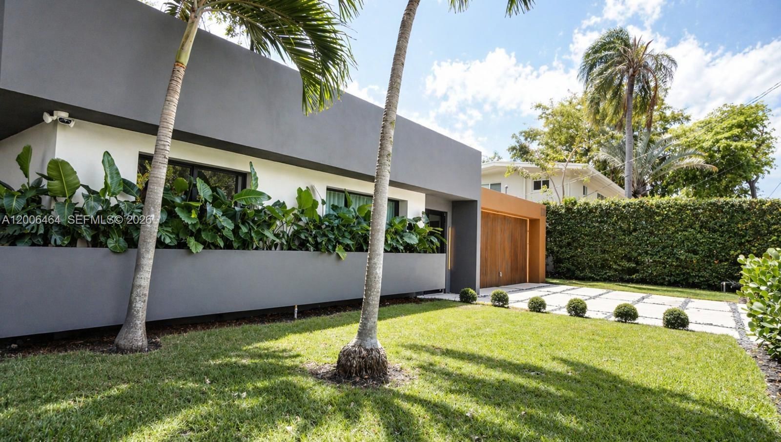 Real estate property located at 2110 191st Dr, Miami-dade, Sky Lake, North Miami Beach, FL